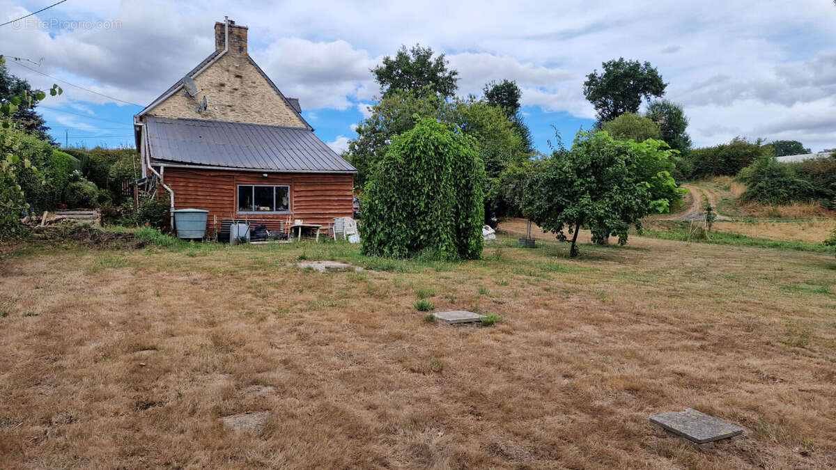 CÔTES D'ARMOR Charmante maison de 2 chambres avec garage et jardin, dans un environnement paisible et proche de la nature. - photo 15