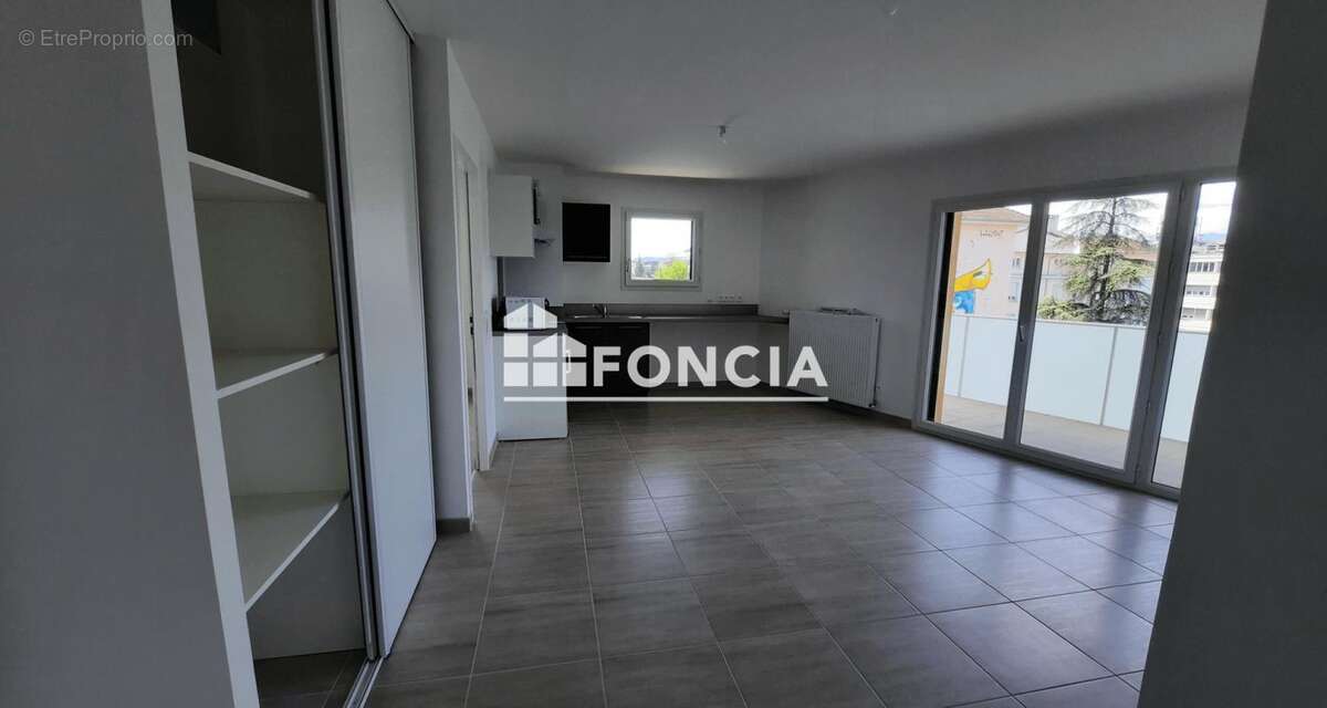 Appartement à SAINT-JULIEN-EN-GENEVOIS