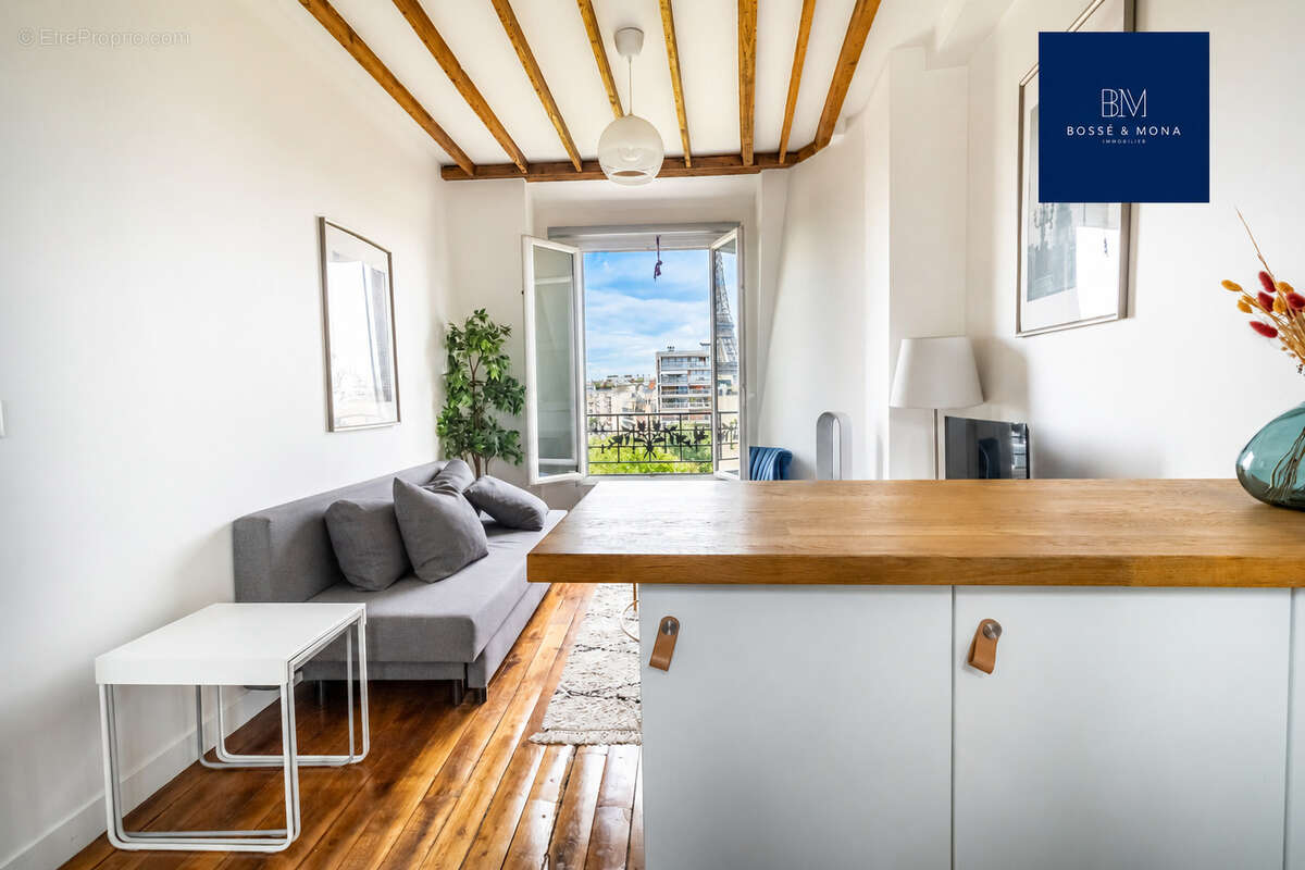 Appartement à PARIS-15E