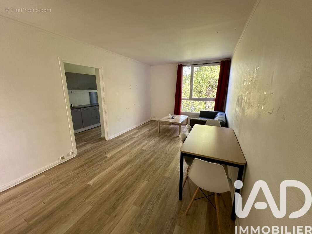Photo 2 - Appartement à SAINT-PIERRE-LES-ELBEUF