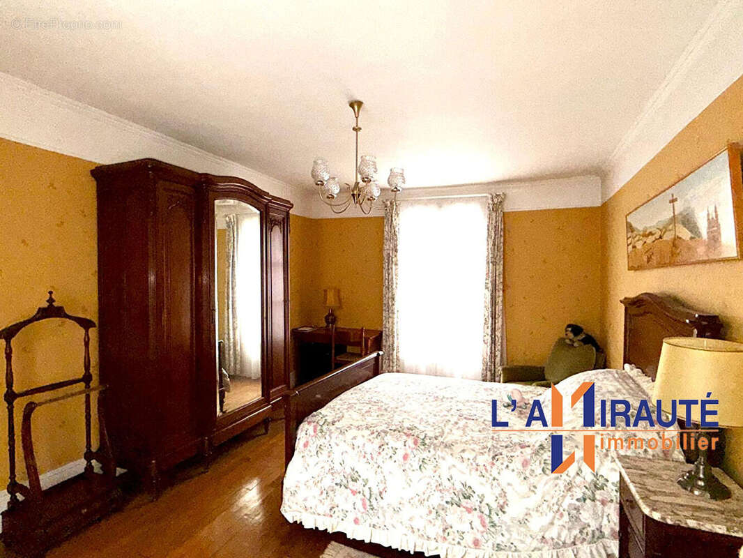 Maison à MAISONS-LAFFITTE