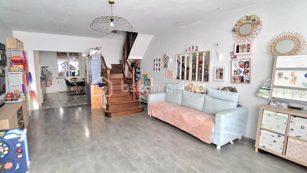 Maison à CHATEAU-RENAULT