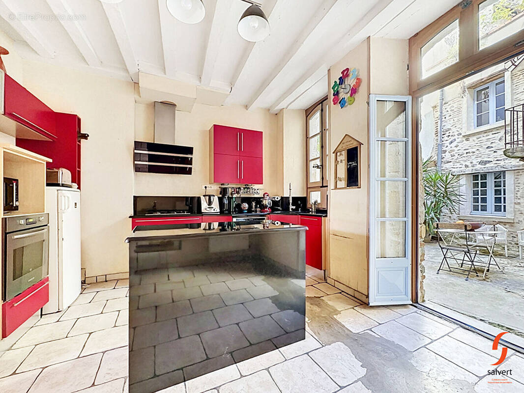 Maison à MONTLUCON
