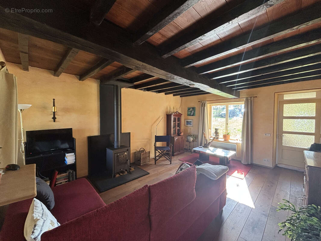 Maison à ECHASSIERES