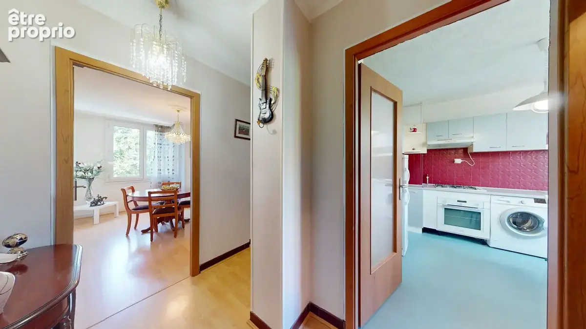 Appartement 4 pièces 70 m2 - Avant dernier étage - Grenoble / Libération - photo 15