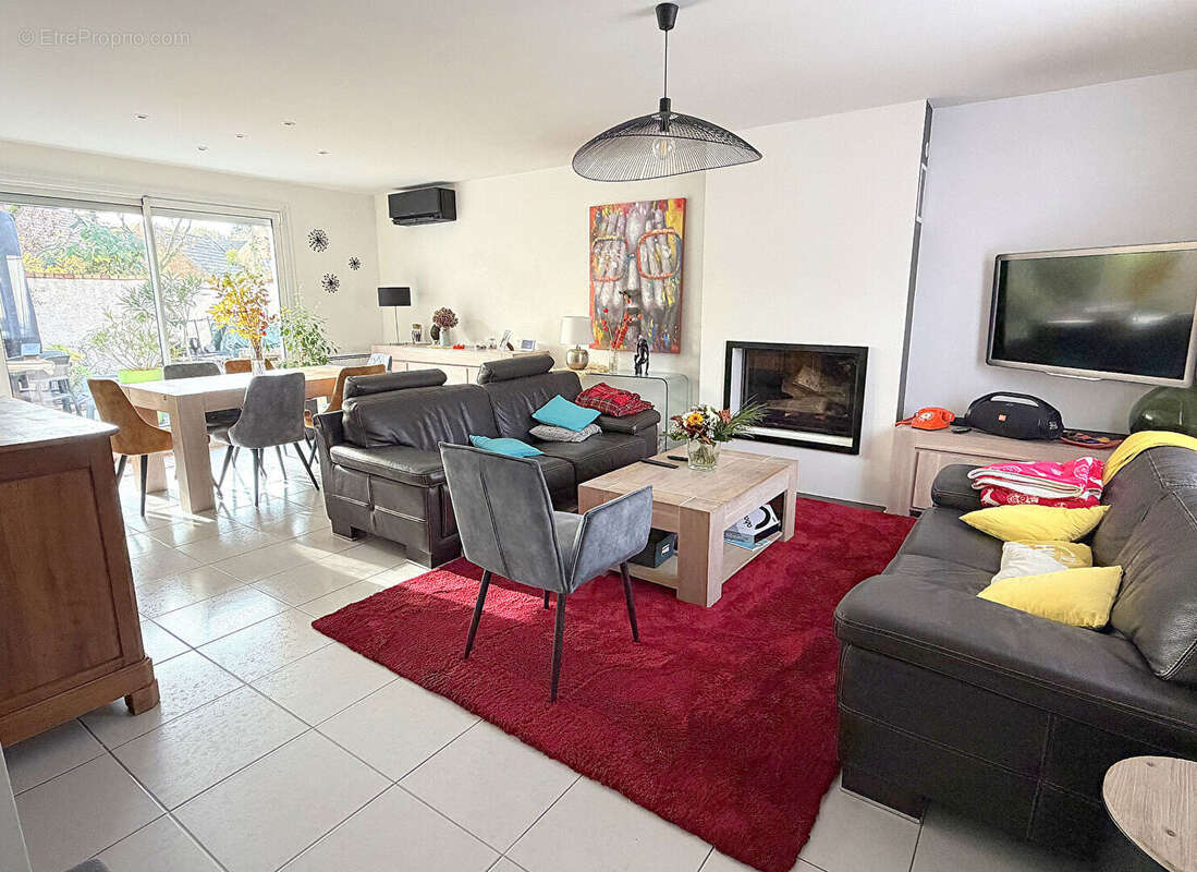 Maison à MONTIGNY-LE-BRETONNEUX