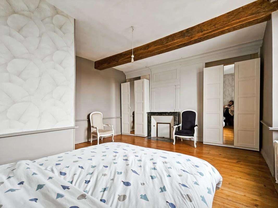 Maison à MILLY-SUR-THERAIN