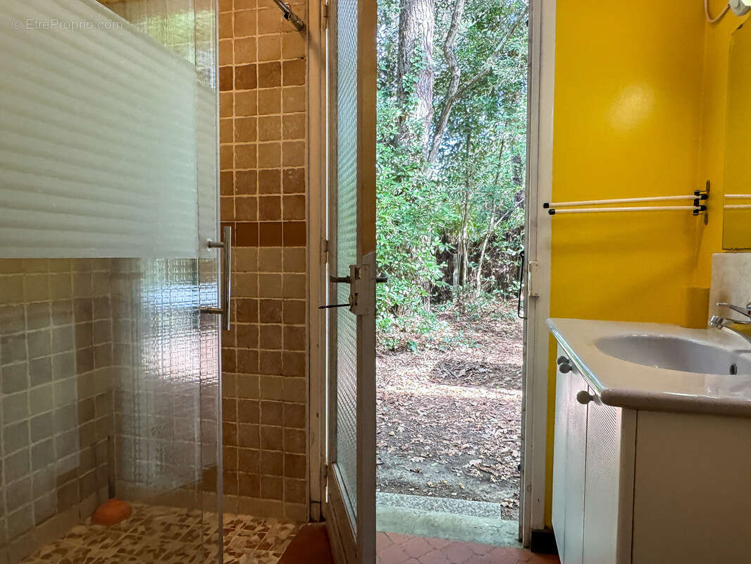 Maison à LES MATHES