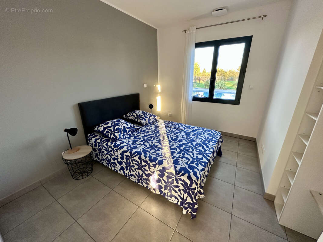 Maison à COURS-DE-PILE