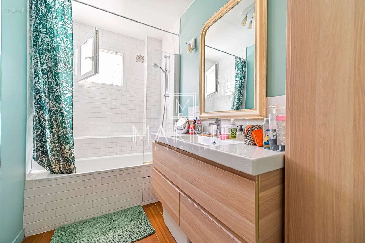 Appartement à PARIS-15E