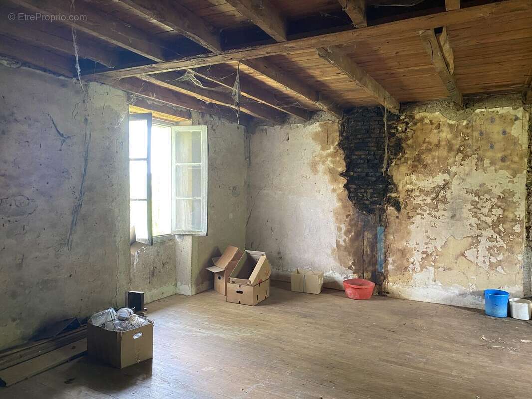 Maison 85 m² à Neuvic-Entier  - photo 9