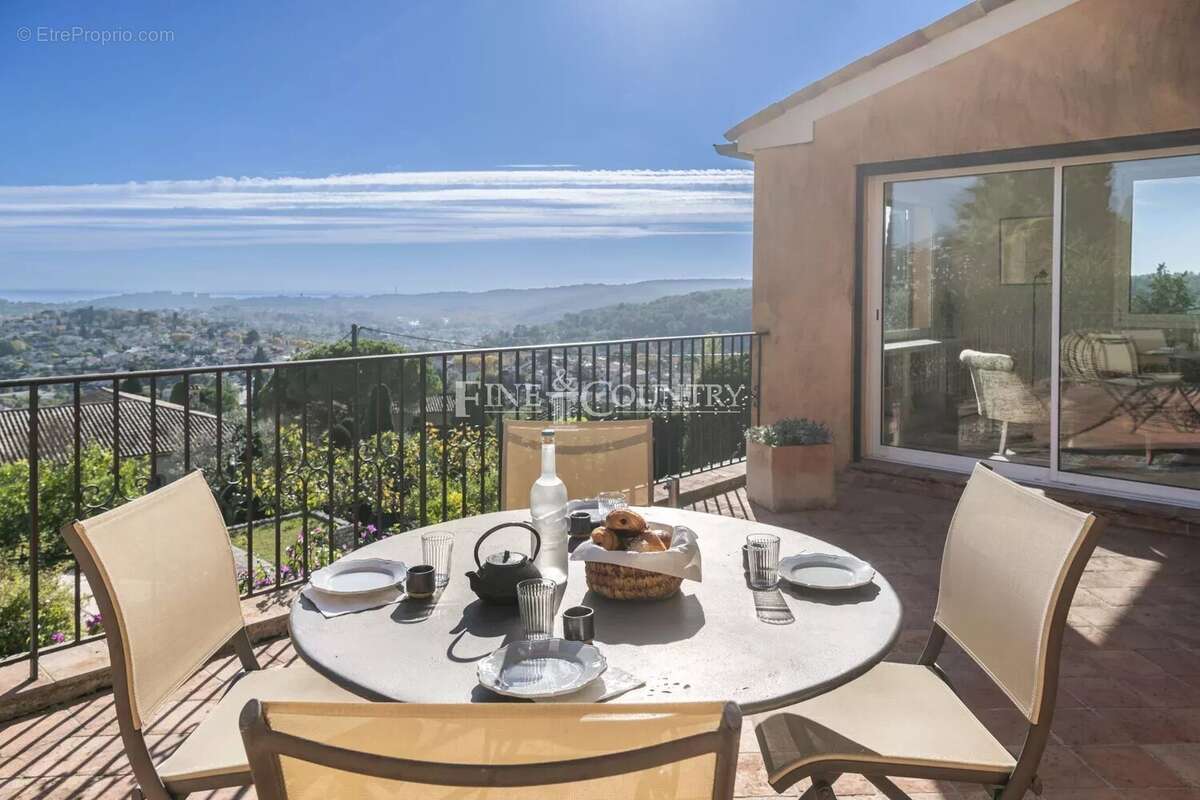 Maison à LA COLLE-SUR-LOUP