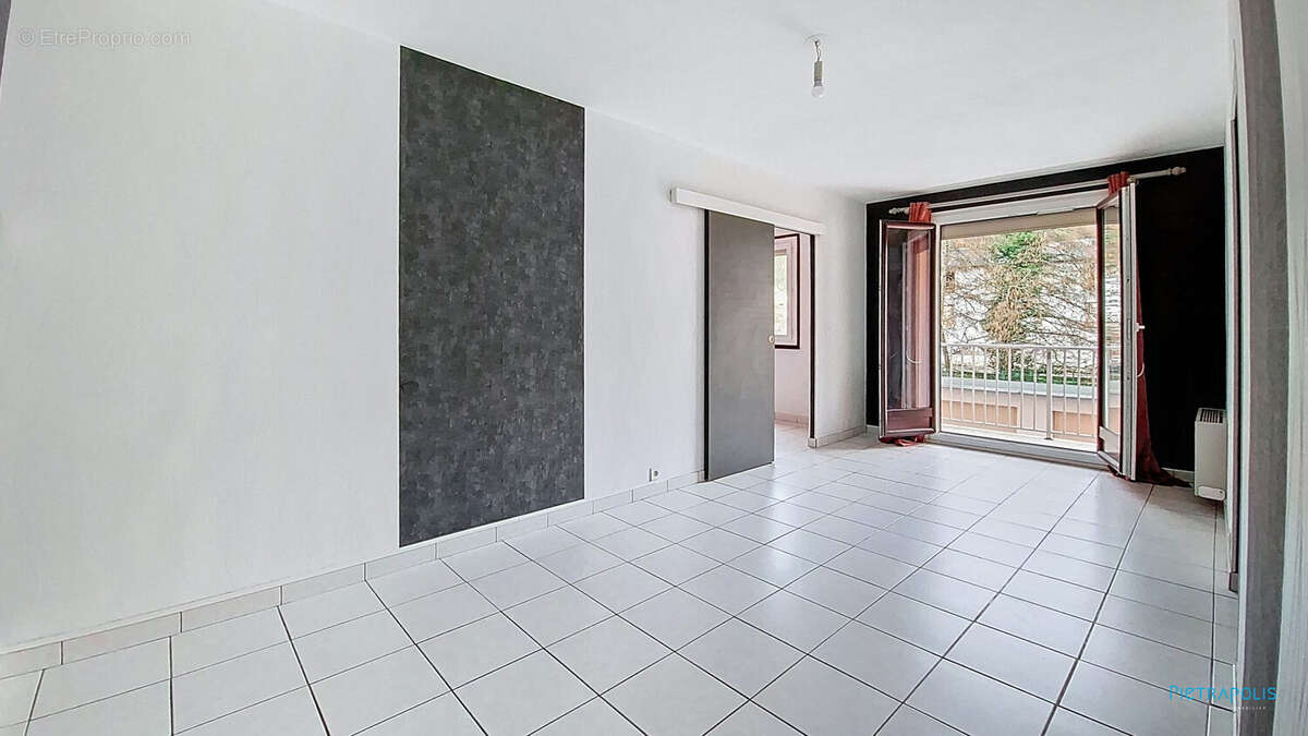 Appartement à PONT-EVEQUE