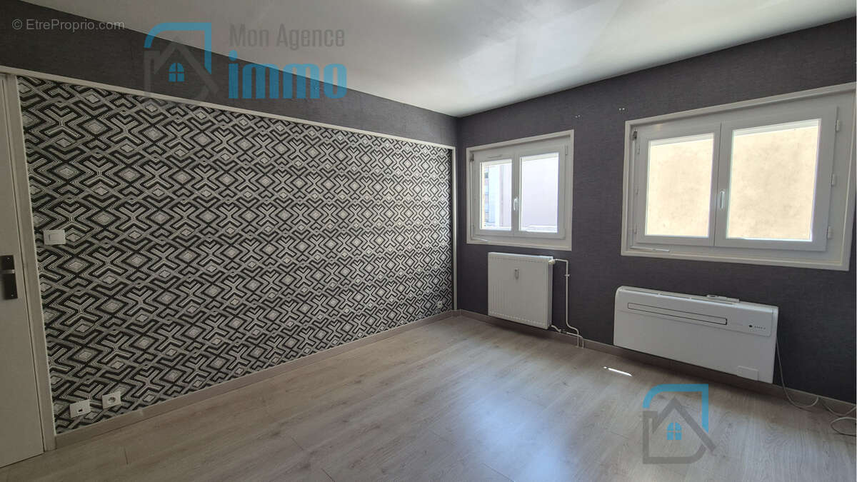 Bourges, quartier Jean Jaurès - Appartement T3 + parking - photo 5