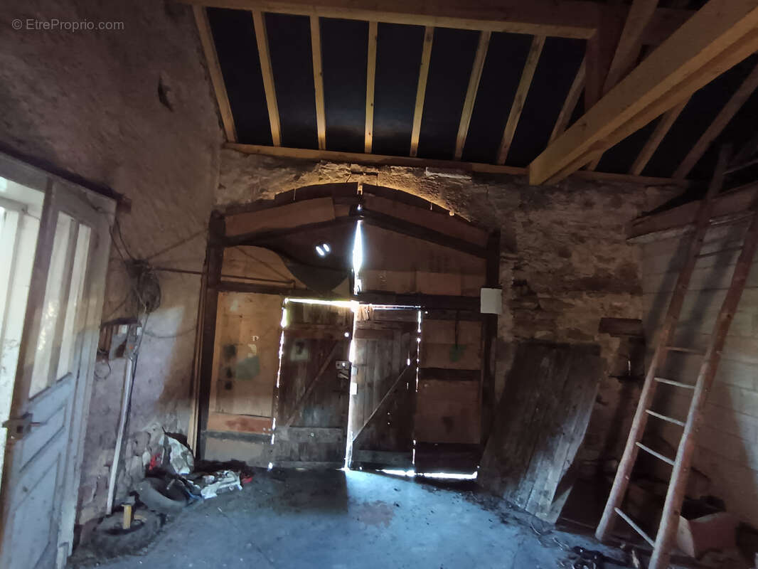 Maison à MALBOUHANS