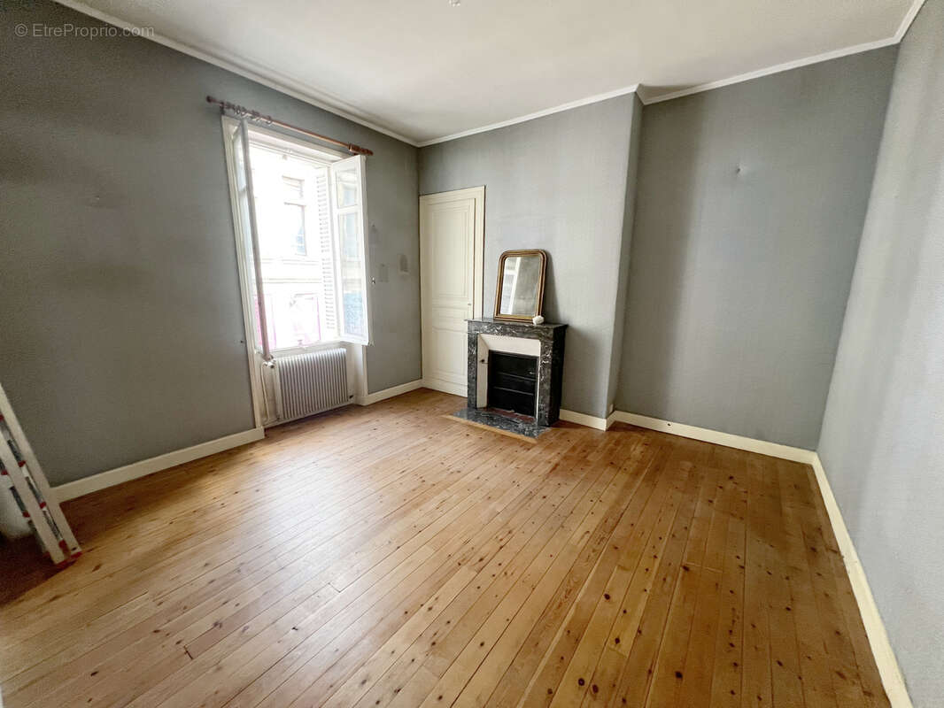 Maison à CHATELLERAULT