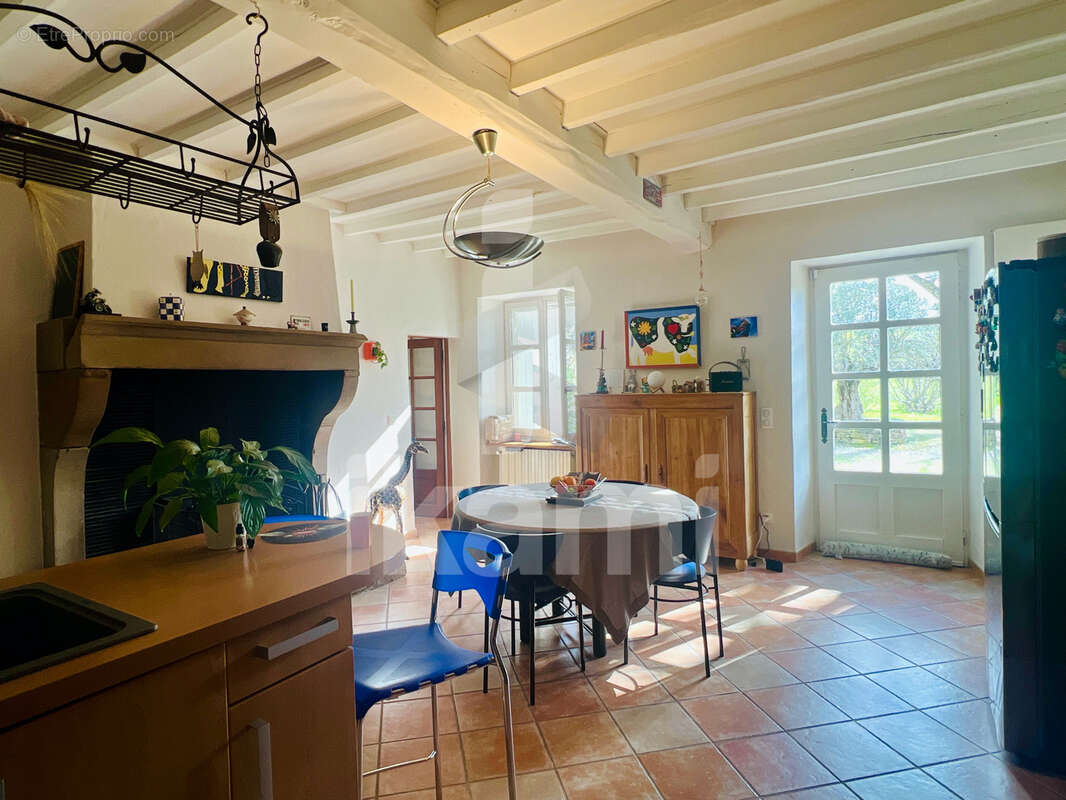 Maison à PARNANS