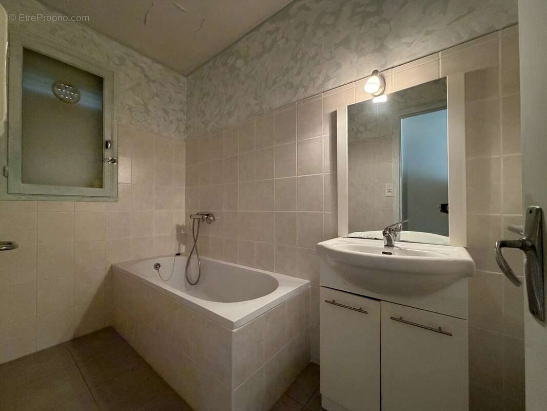 MAISON  BERGERAC - 6 pièce(s) - 115 m2 - photo 7