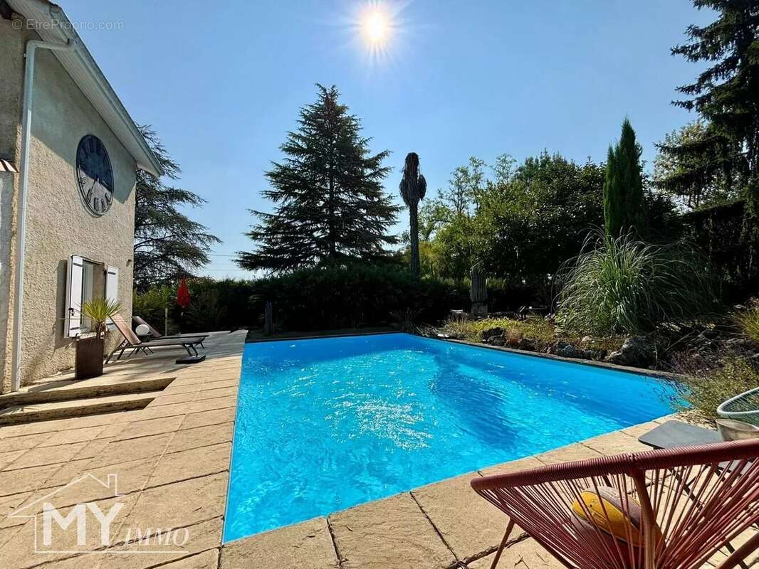 Maison à SAINT-AVIT-SAINT-NAZAIRE