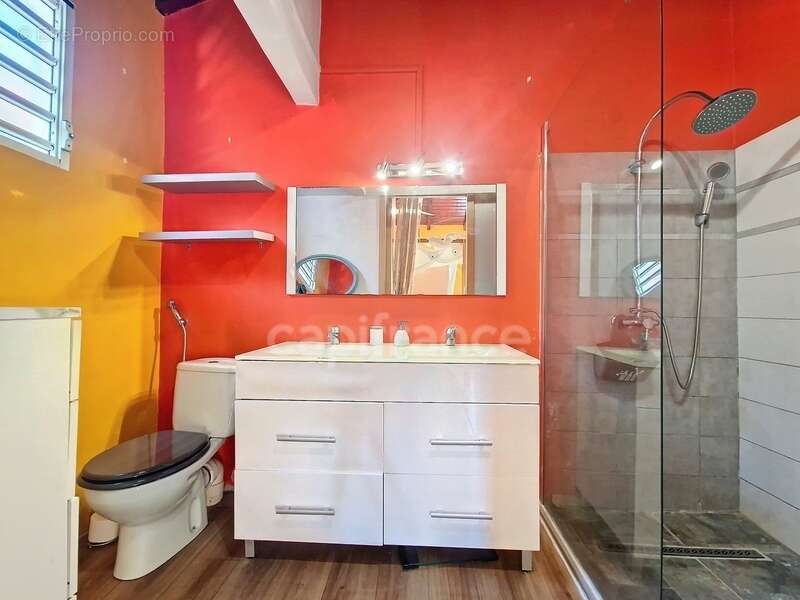 Dpt Guadeloupe (971), à vendre SAINT-FRANCOIS, villa 3 suites avec piscine et jacuzzi - photo 20