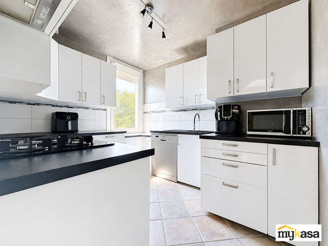 Appartement Martigues 4 pièce(s) 75 m2 - photo 5