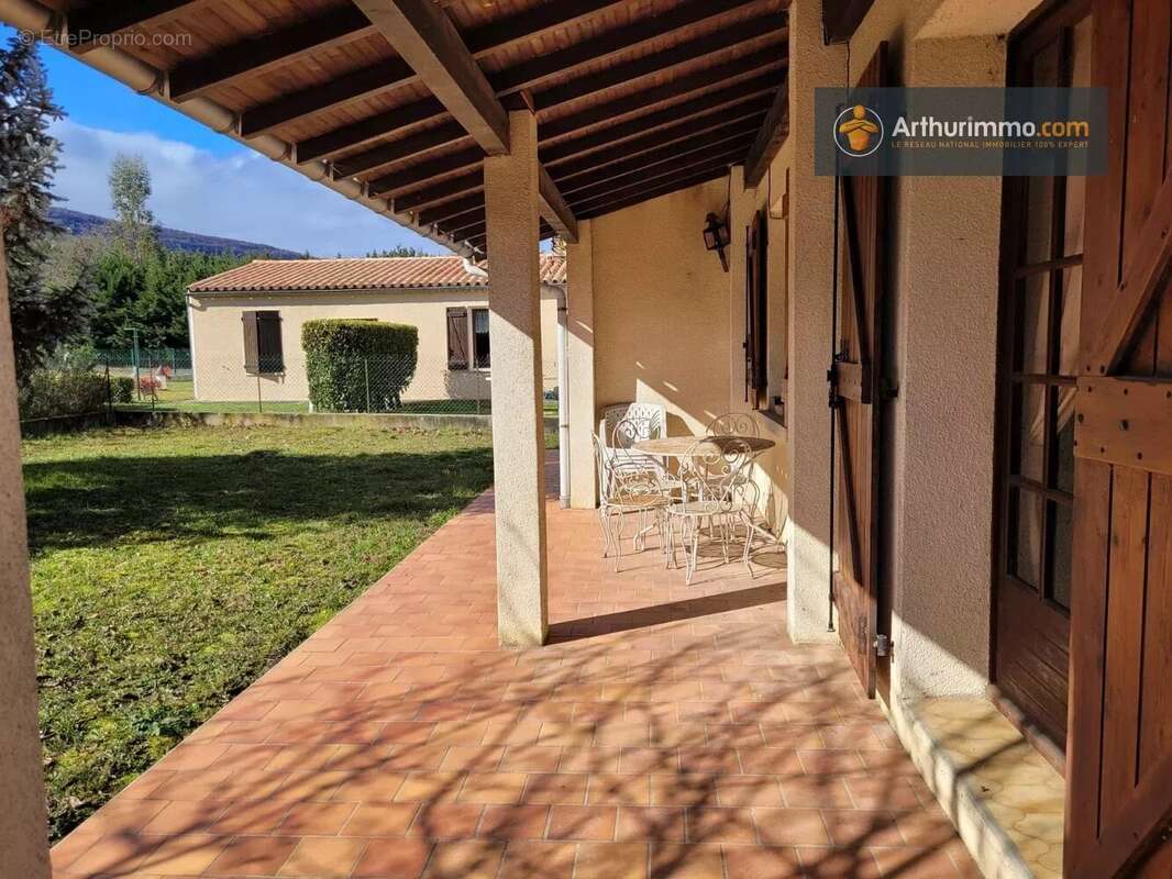 Maison à SAINTE-COLOMBE-SUR-L&#039;HERS