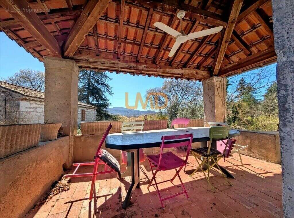 Maison à SAINT-ALBAN-AURIOLLES