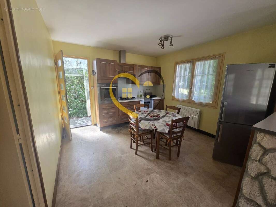 Maison de plain-pied avec sous-sol total – Morogues - photo 3