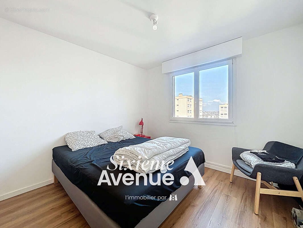 Appartement à BRON