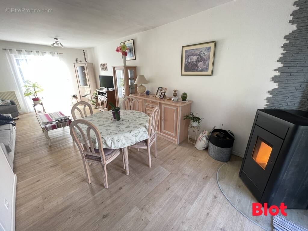 Maison à LE MINIHIC-SUR-RANCE