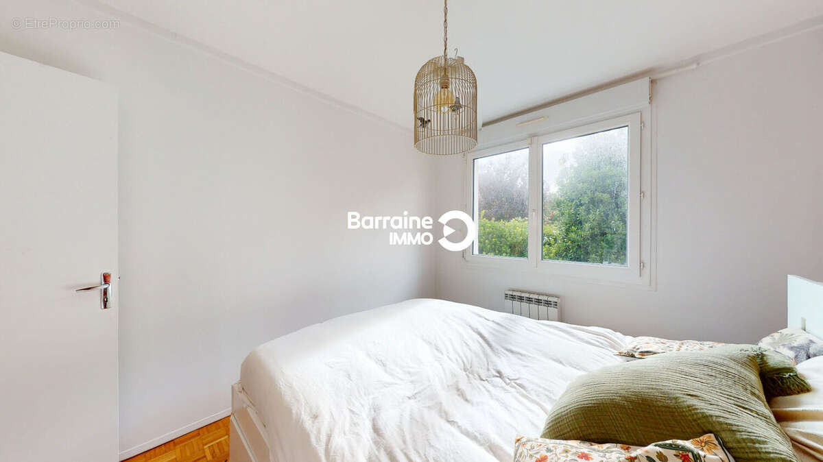 A vendre  maison t9 plougonvelin  proche plage + deux appartements - photo 8