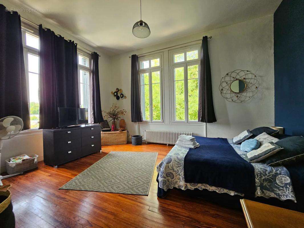 Maison de 12 pièces de 432 m² à Casteljaloux - photo 6