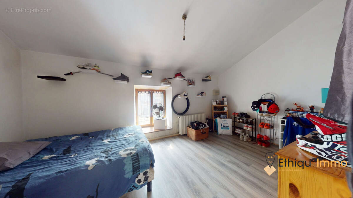 Appartement 179 m² à Bar-Sur-Aube  - photo 8
