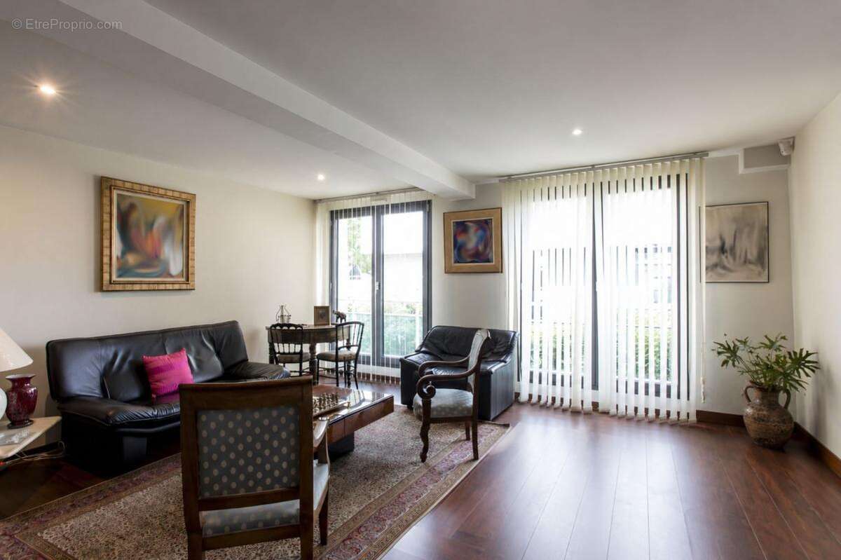 181 m² d'exception et 130 m² de terrasse à l'Orangerie - photo 9