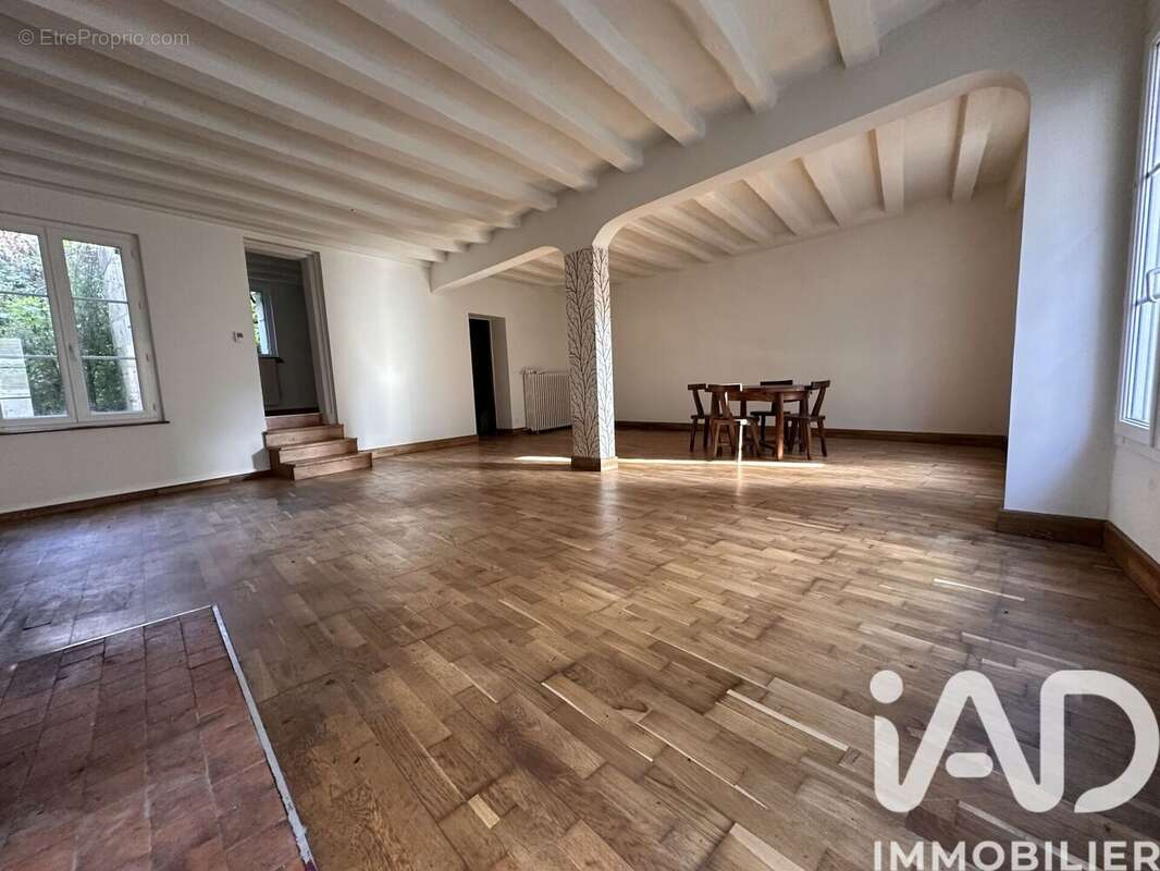 Photo 3 - Maison à LA CHARTRE-SUR-LE-LOIR