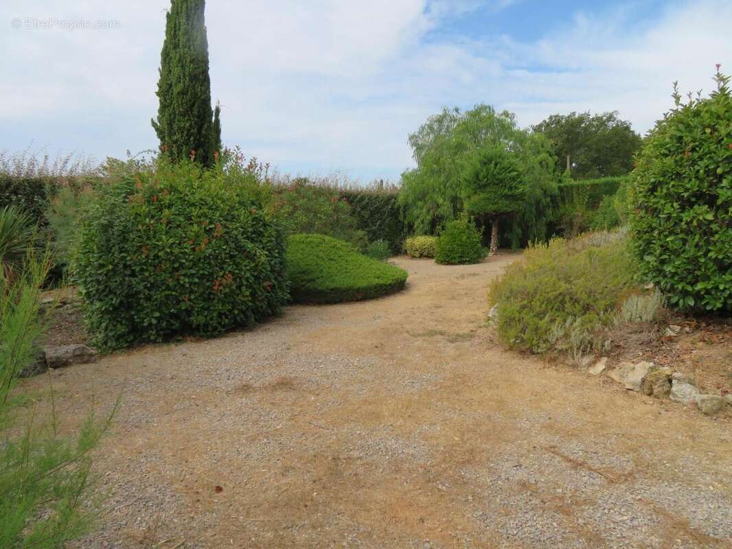   - Maison à DRAGUIGNAN