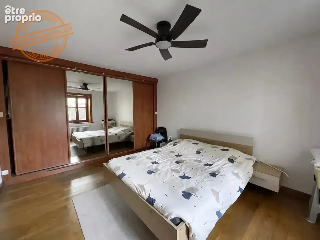 Maison 5 chambres - terrain avec piscine - photo 10