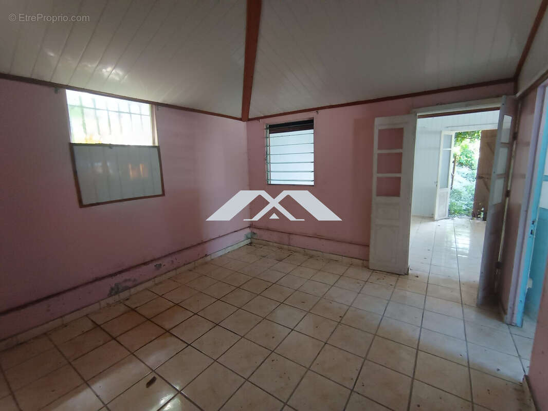 Maison à PETITE-ILE