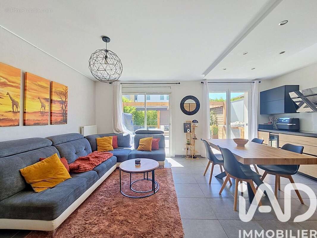 Photo 2 - Appartement à REIGNIER