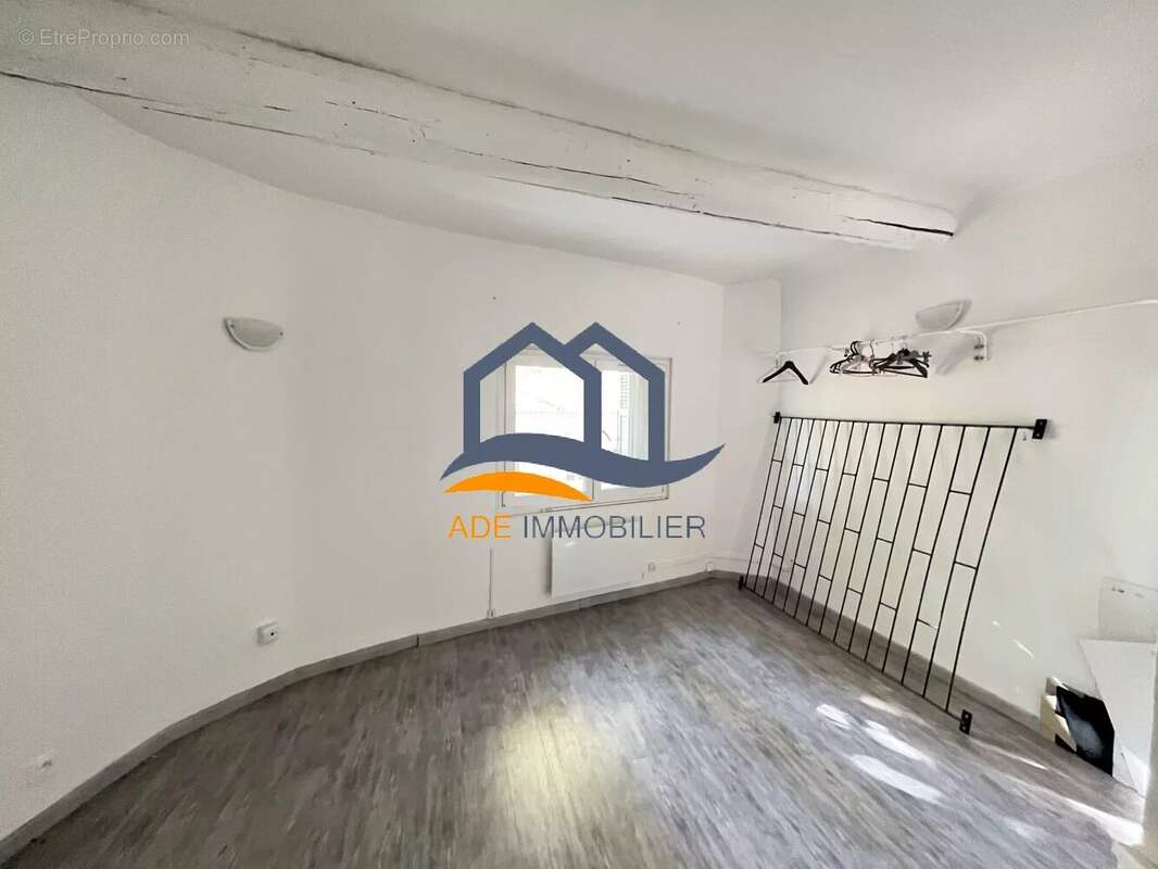 Appartement à EGUILLES