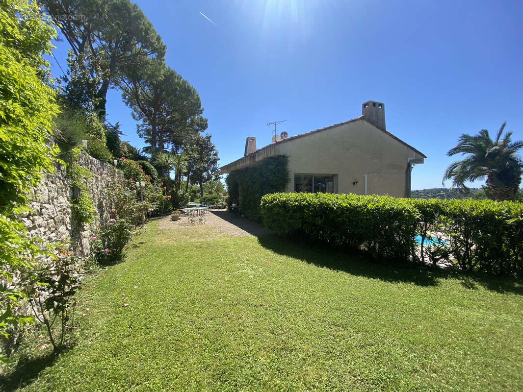 Maison à SAINT-JEANNET