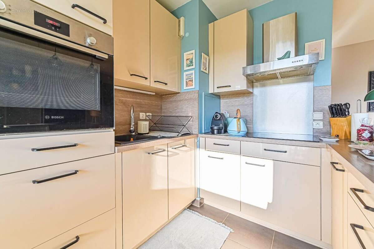 Appartement 64 m² à Creteil  - photo 4
