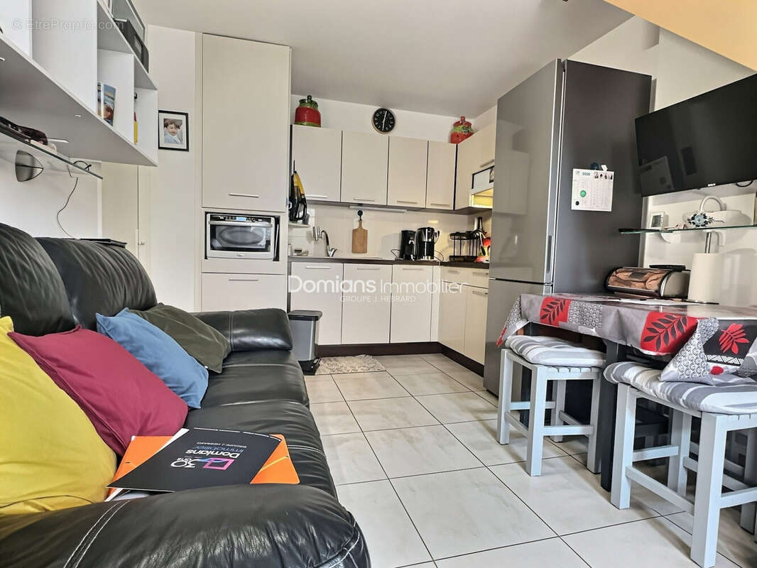 Maison 32 m² à Saint-Cyprien  - photo 2