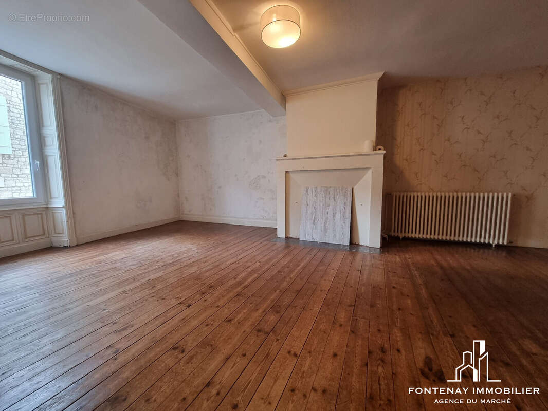 Maison à FONTENAY-LE-COMTE