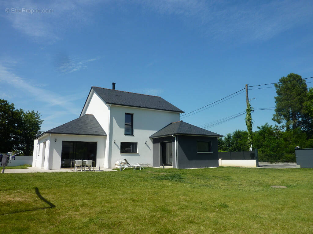 Maison à TREILLIERES