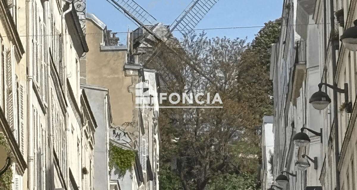 Appartement à PARIS-18E