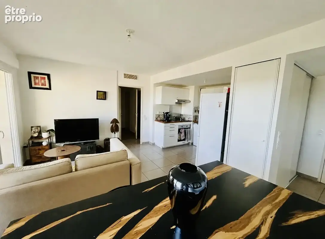 TOULON EST - T4 récent 3 chambres, 2 terrasses et garage en plus - photo 3