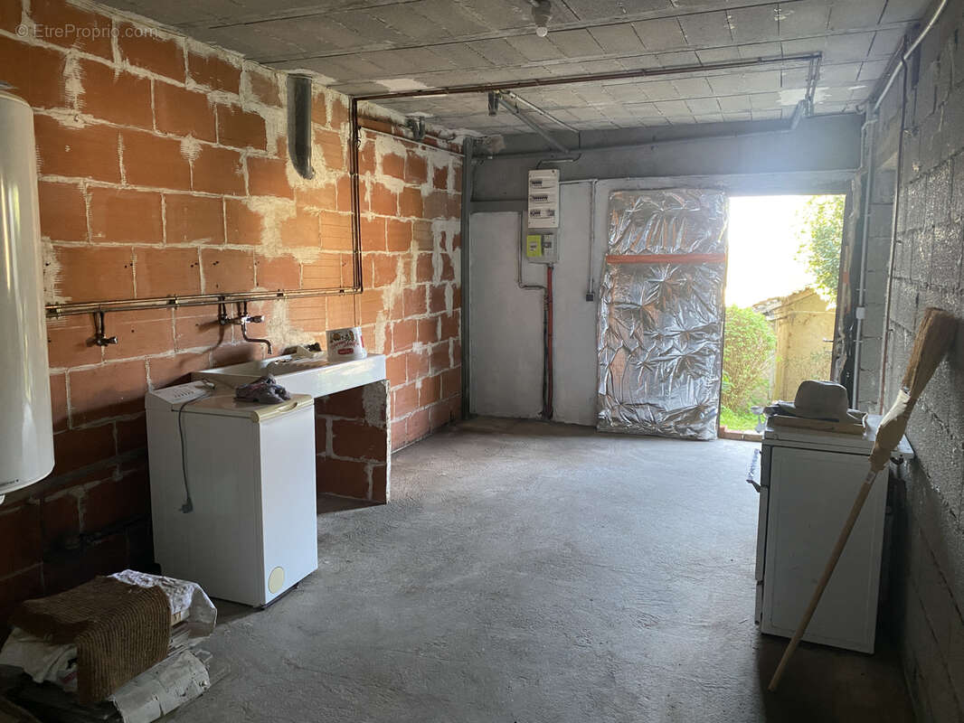 Maison à GAGNAC-SUR-CERE