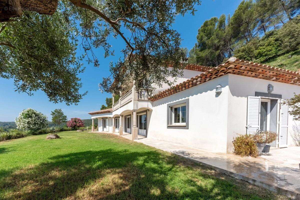 Maison à LA MOTTE