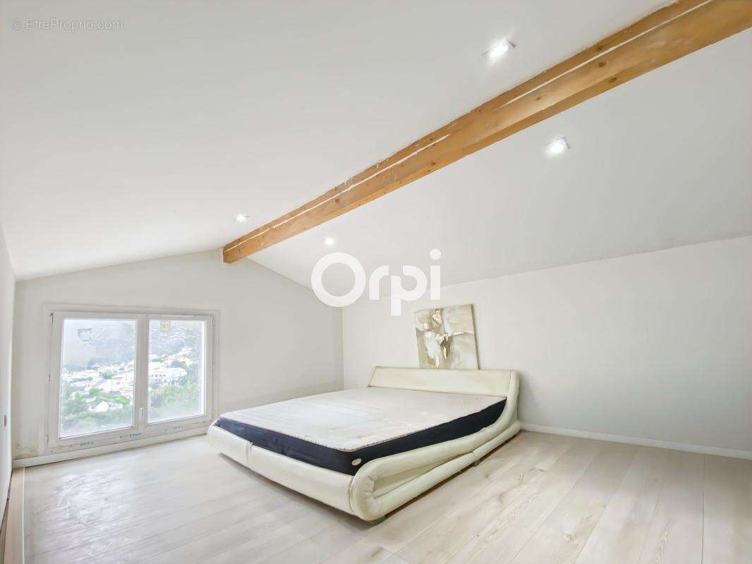 Maison à MARSEILLE-11E